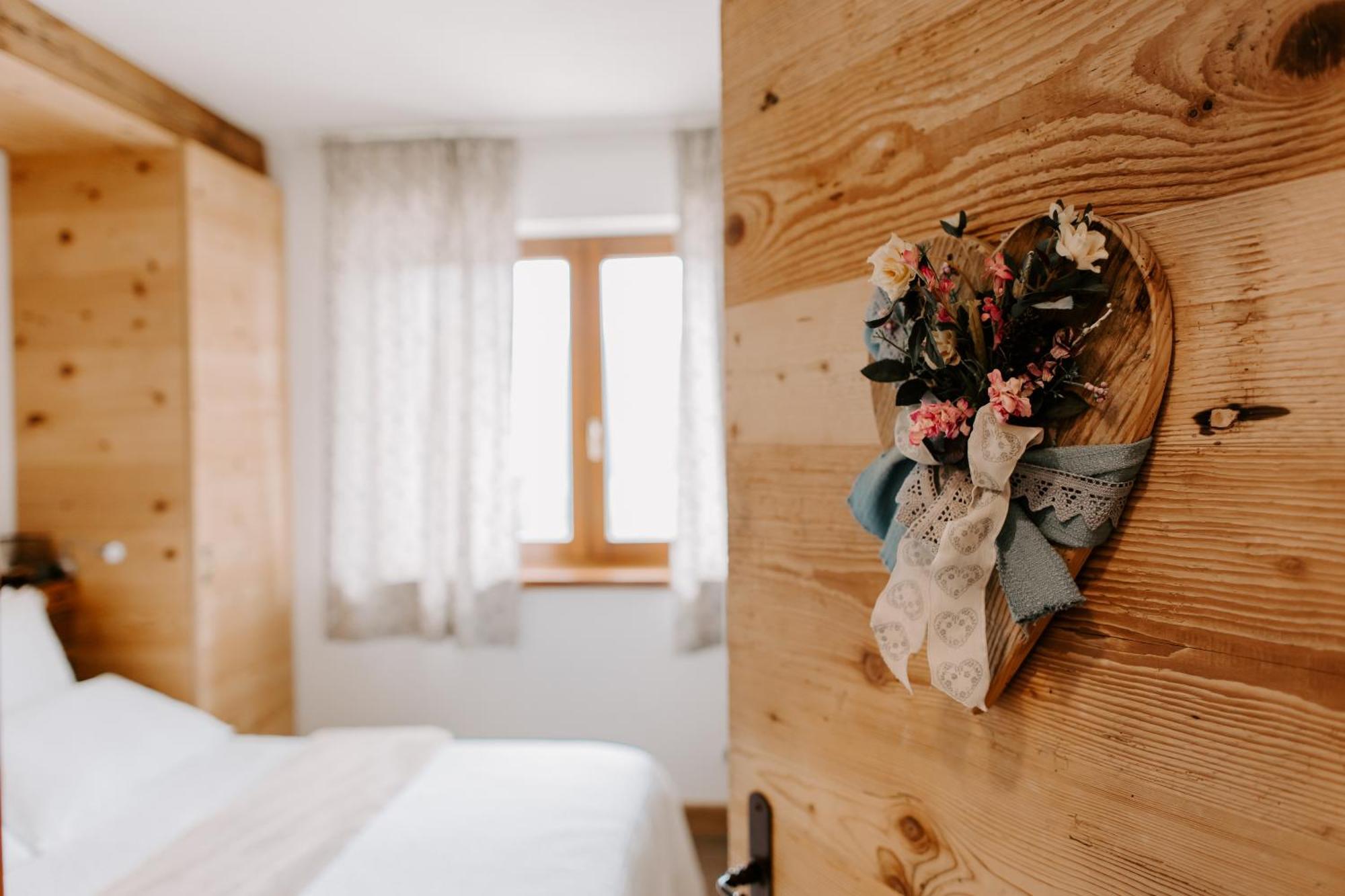Bed and Breakfast Fra Rose E Mughi Domegge di Cadore Exterior foto