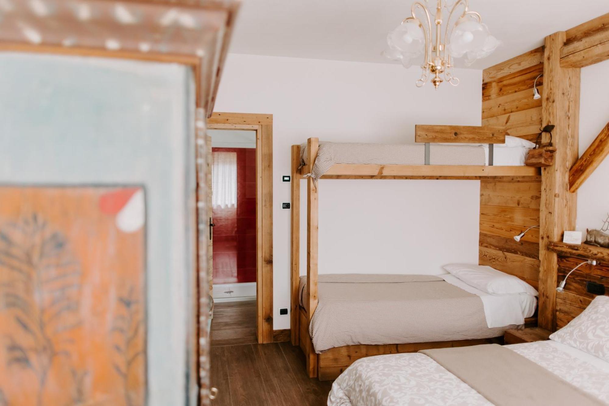 Bed and Breakfast Fra Rose E Mughi Domegge di Cadore Exterior foto