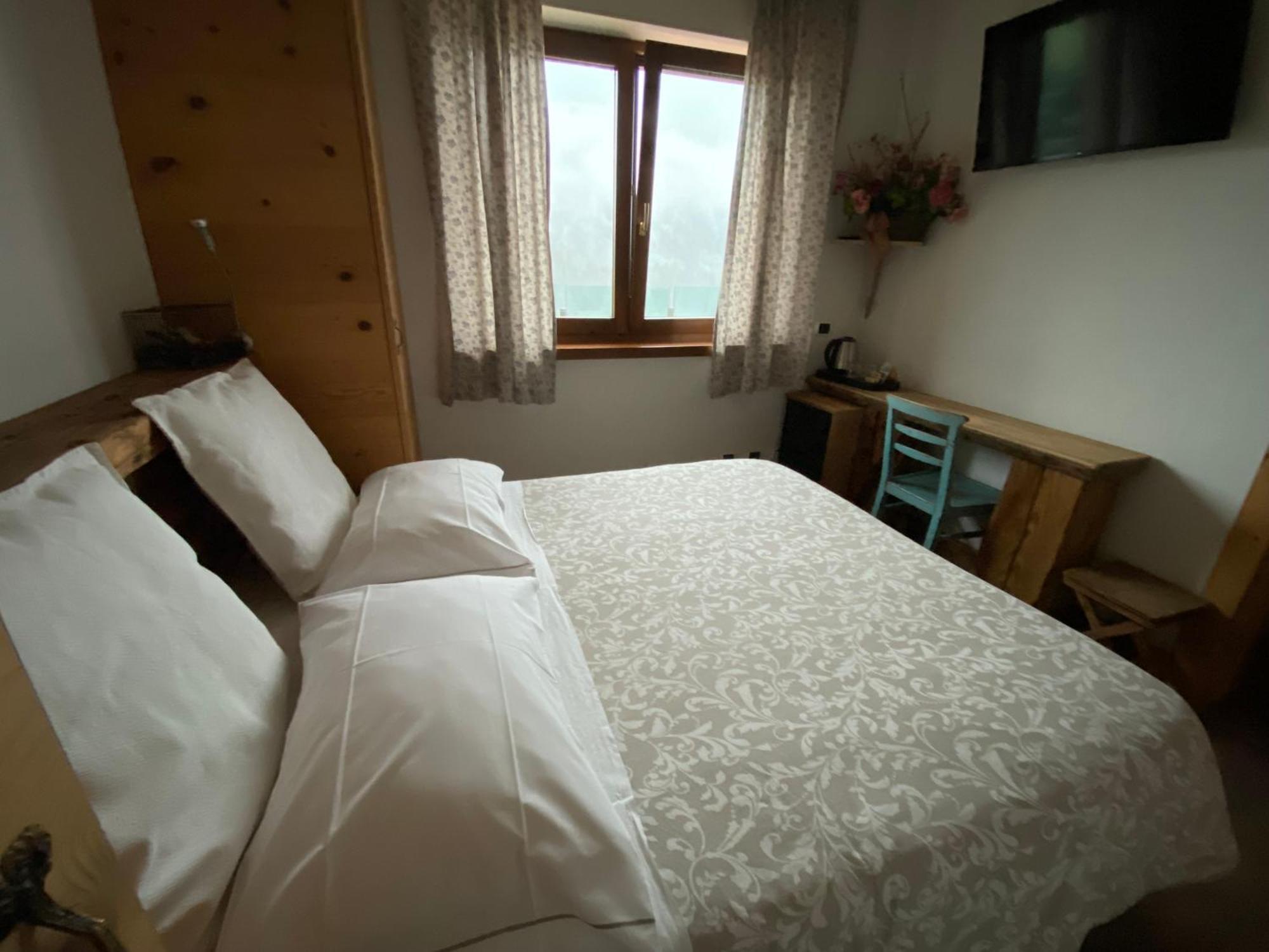 Bed and Breakfast Fra Rose E Mughi Domegge di Cadore Exterior foto
