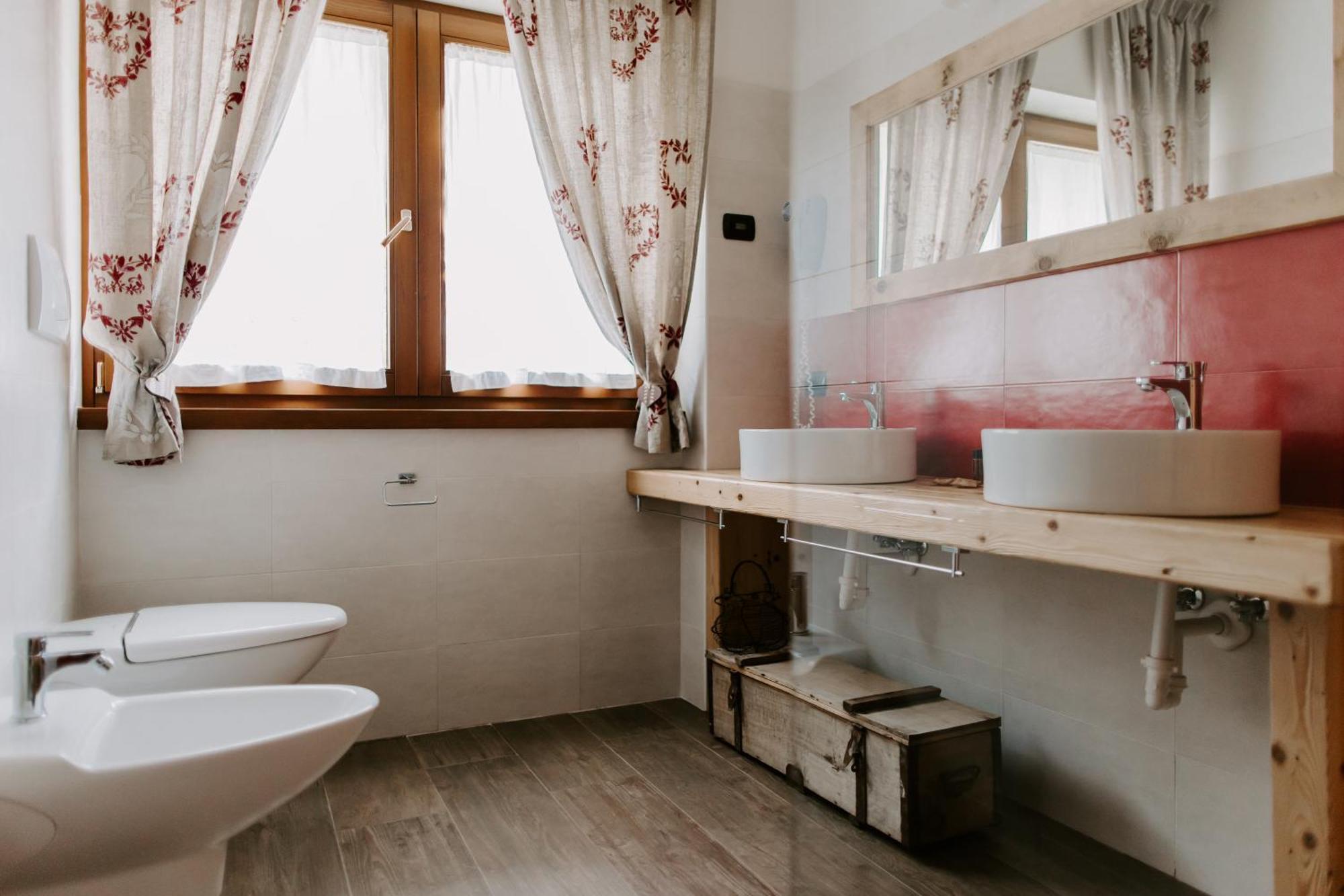 Bed and Breakfast Fra Rose E Mughi Domegge di Cadore Exterior foto