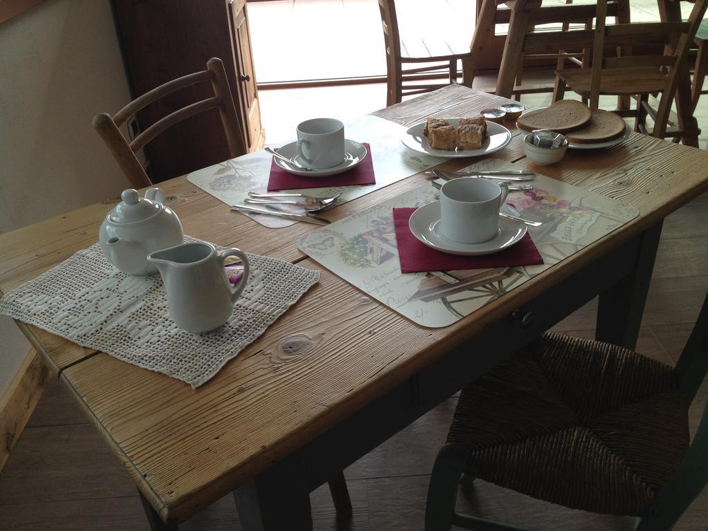 Bed and Breakfast Fra Rose E Mughi Domegge di Cadore Exterior foto